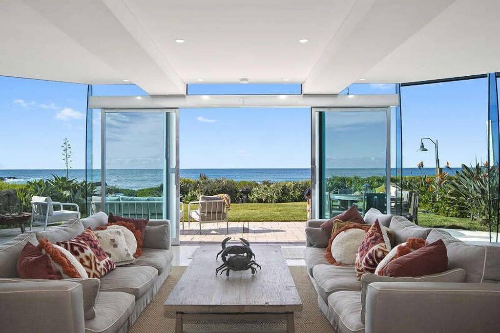 Philotimo - Absolute Beach Front at North Avoca in North Avoca, New South Wales