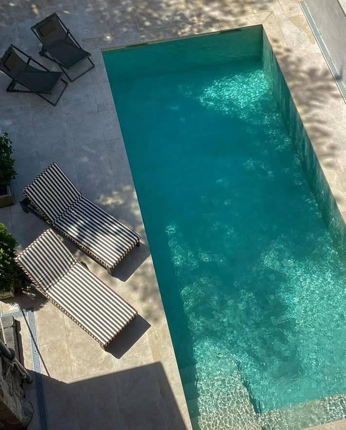 Hotel para 2 personas, con piscina además de jacuzzi y jardín en El Espinar
