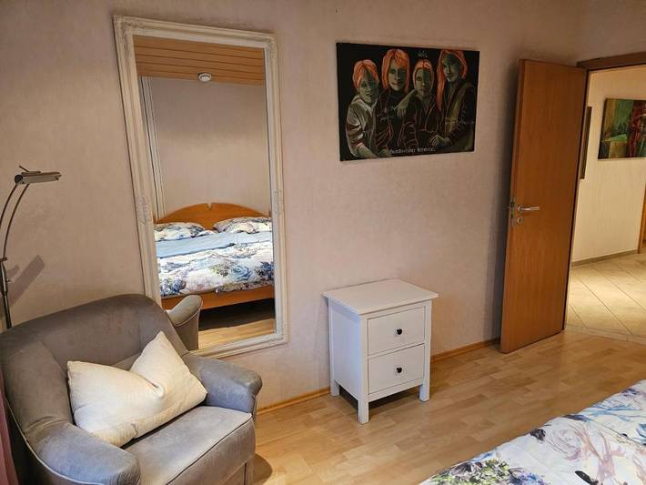 Ferienwohnung für 6 Personen, mit Terrasse und Garten sowie Ausblick in Gütersloh - 4