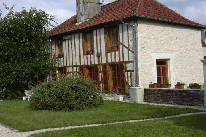 Gîte pour 15 personnes, avec jardin à Dienville - 3