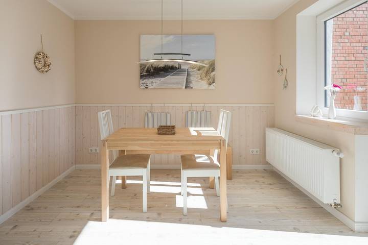 Tine in Husum Hafen, Husum