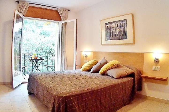 Finca für 6 Personen, mit Balkon in Pals - 3