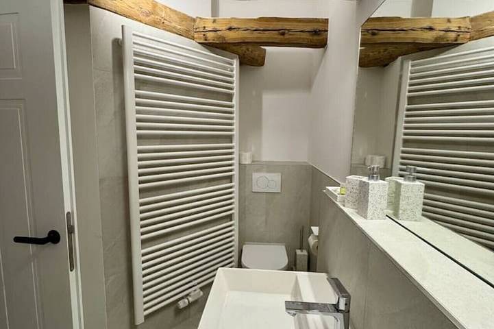 Entire apartment, Engelhaus*Apartment w. View for 2 pers, Hbf, Messe in Fürth, Franconia