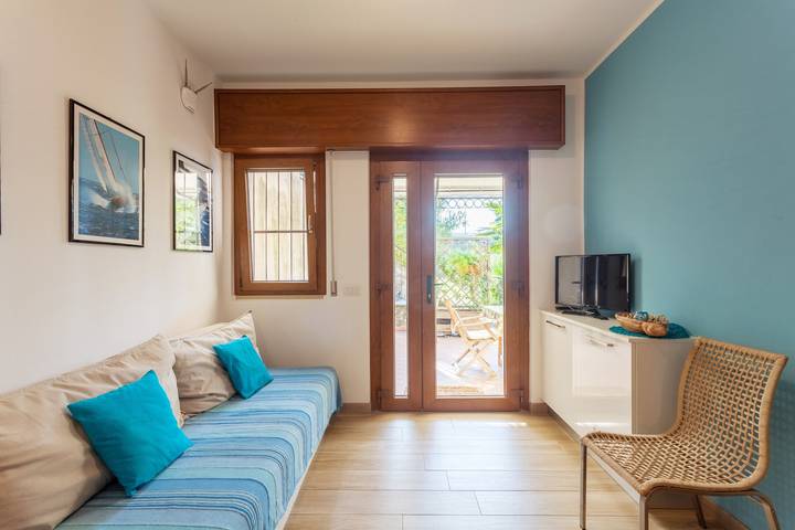 Ferienwohnung für 6 Personen, mit Balkon und Seeblick in Italien - 4