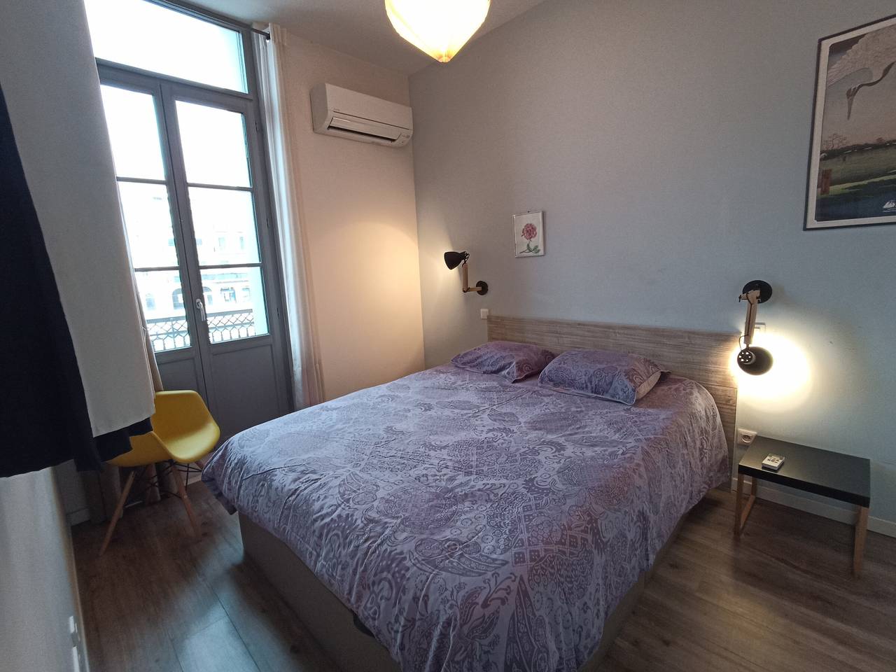 Ganze Wohnung, Renoviertes T3 mit Klima, Balkon und Wifi im Herzen von Sète in Sete, Côte d'Améthyste