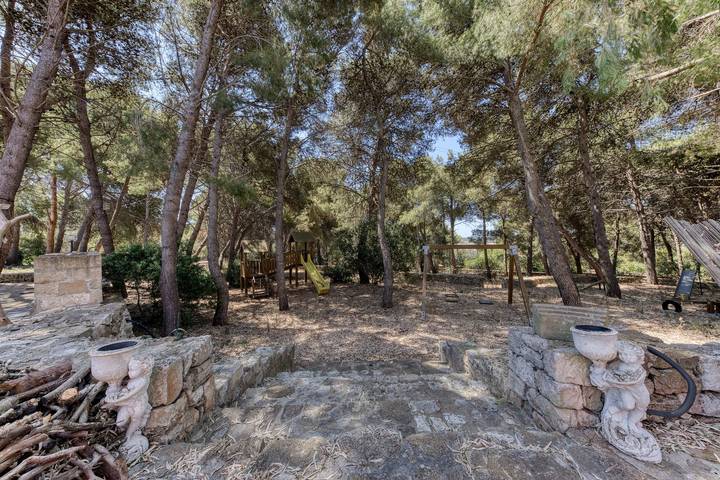 Hel lejlighed, Apartment 'Le Colonie - Monolocale' with Private Terrace and Shared Garden in Presicce, Taranto-bugten