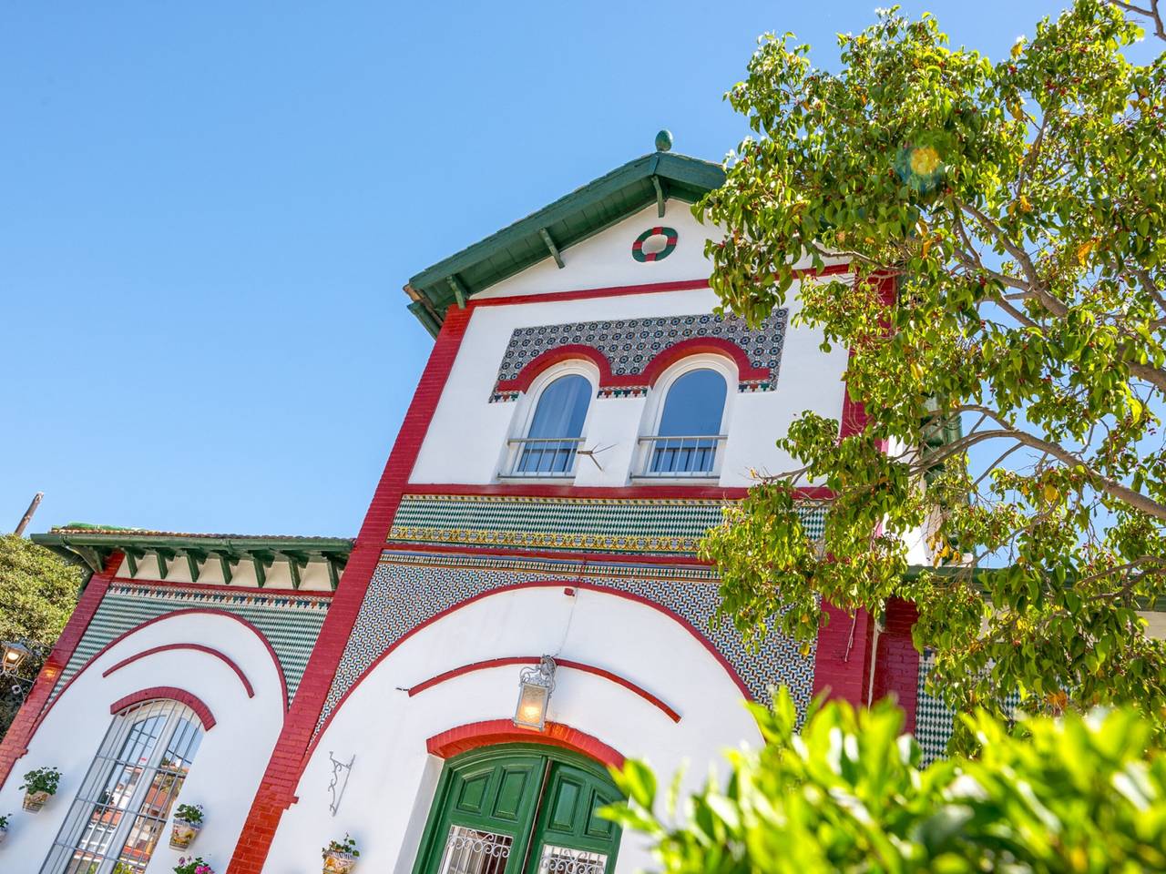 Luxury Villa in Málaga - 5 Bedrooms, Pool, Garden, Bbq & Free Parking in Málaga (Este), Malaga