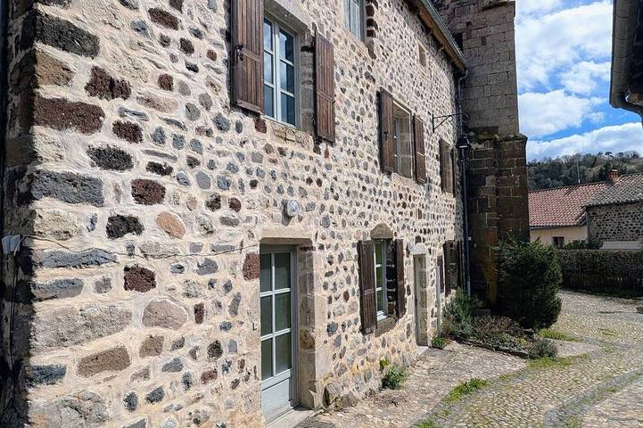 Gîte pour 8 personnes, animaux acceptés