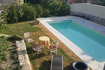 Gîte pour 7 personnes, avec jardin à Ribérac