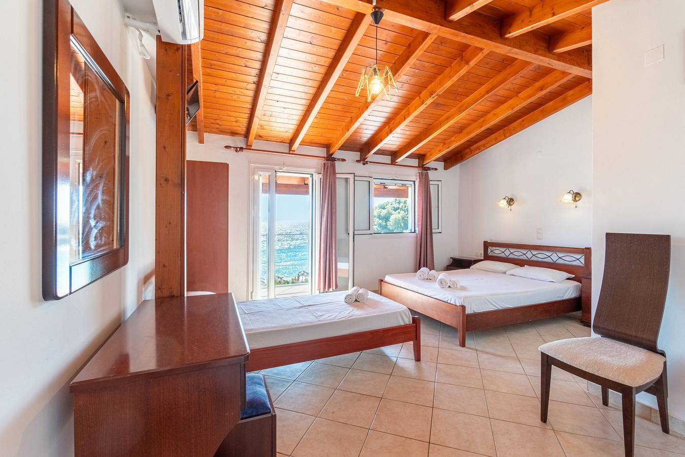 Studio-appartement 'Alex Bar Apartment 8' met zeezicht, Wi-Fi en airconditioning in Sarakiniko Strand, Preveza periferie-district