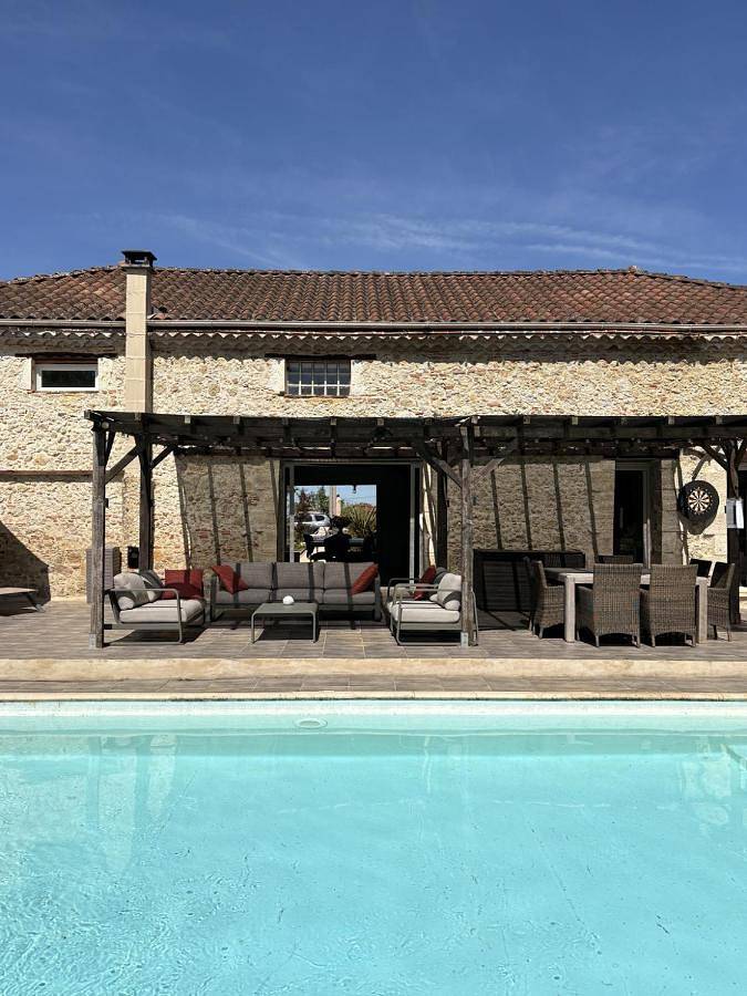 Casa de huéspuedes para 2 personas, con piscina y jardín - 1