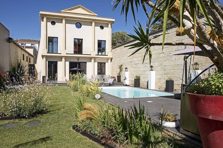 Chalet para 10 personas, con jacuzzi además de jardín y balcón - 1