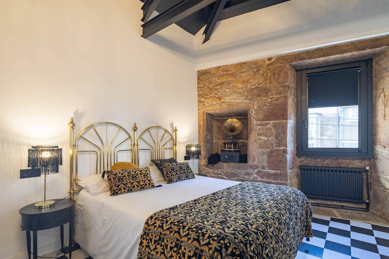 Appartement entier, Appartement 'La Suite De Los Años 20' avec terrasse privée, balcon et Wi-Fi in Corcubión, Costa da Morte