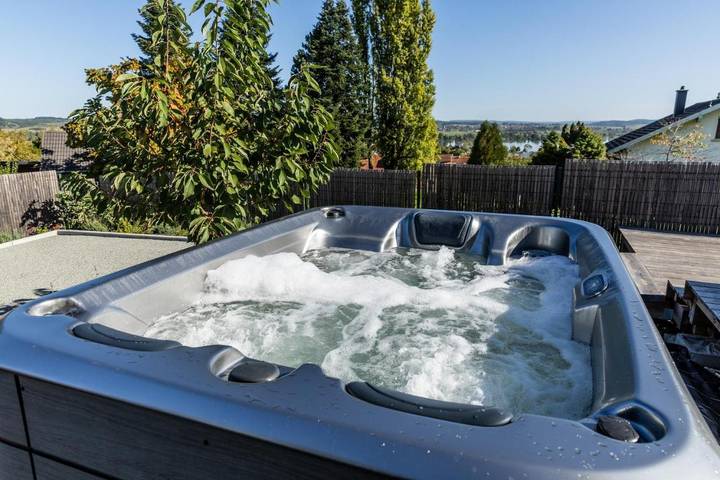 Location de vacances pour 2 personnes, avec Jacuzzi et Terrasse ainsi que Jardin et Sauna dans Vaivre-et-Montoille
