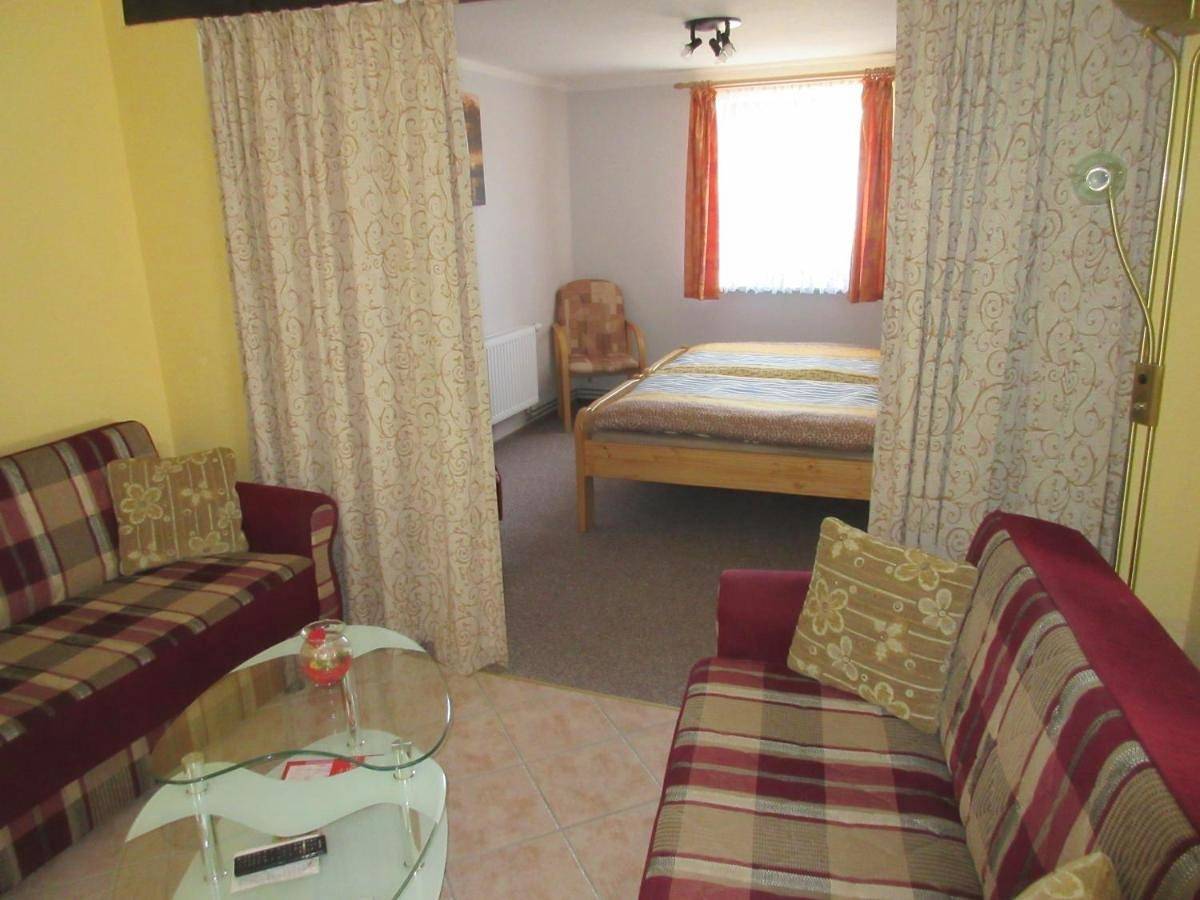 Appartement entier, Three-Bedroom Apartment in Wittenmoor, Stendal