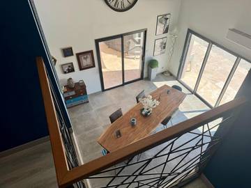 Cottage pour 10 personnes, avec vue et piscine ainsi que jardin et terrasse à Montbazin
