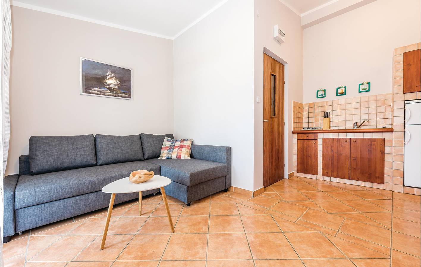 Entire holiday apartment, Holiday apartment for 4 people with terrace in Grebastica, Šibenik-Knin