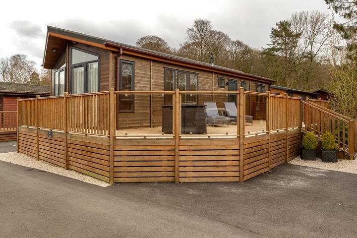 Holiday rental for 4 people, with Terrace and Garden as well as Pool and Sauna in White Cross Bay