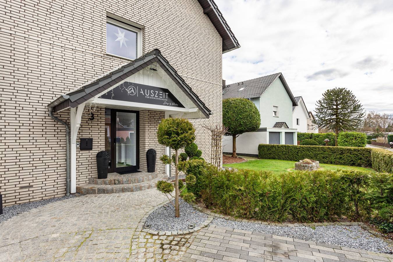 Entire apartment, Apartment 'Scandinavian' with Private Terrace and Wi-Fi in Schloß Holte-Stukenbrock, North Rhine-Westphalia