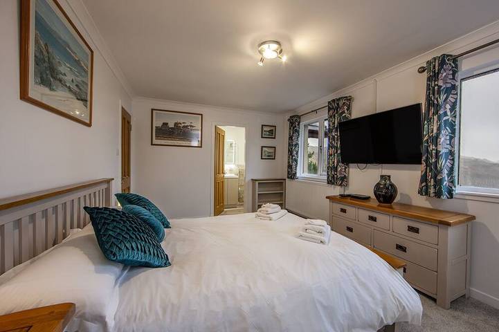 5 bed detached house. 8 min drive from Oban in Oban, Loch Linnhe
