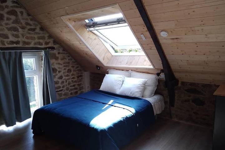 Location de vacances pour 4 personnes, avec piscine ainsi que terrasse et jardin à Sains - 3