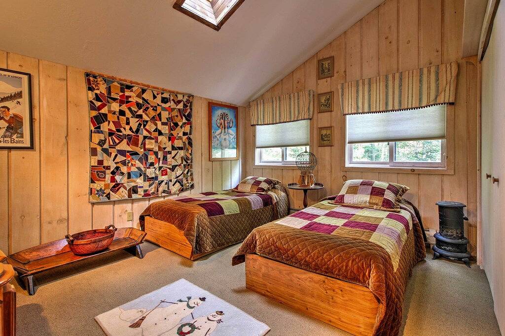 West Dover Home w / Hot Tub - Kurze Fahrt zum Berg Schnee in Dover (VT), Mount Snow