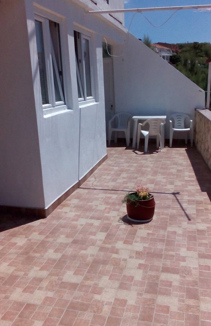 Ferienwohnung für 3 Personen, mit Balkon/Terrasse auf Pag