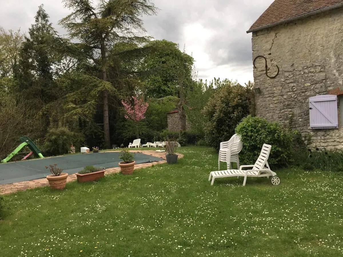 Three-Bedroom Holiday Home in Orville (Loiret), Région de Pithiviers