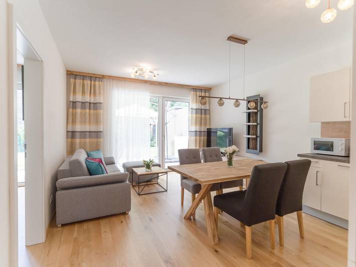 Ferienwohnung für 6 Personen, mit Terrasse und Garten in Krumpendorf am Wörthersee