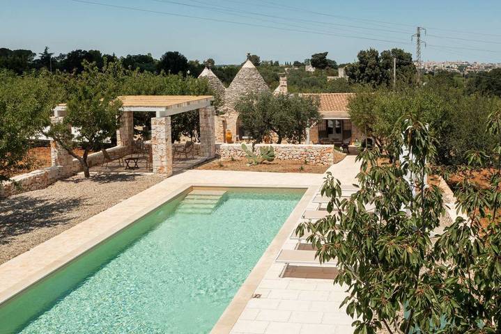 Ferienwohnung für 8 Personen, mit Balkon/Terrasse und Pool - 1
