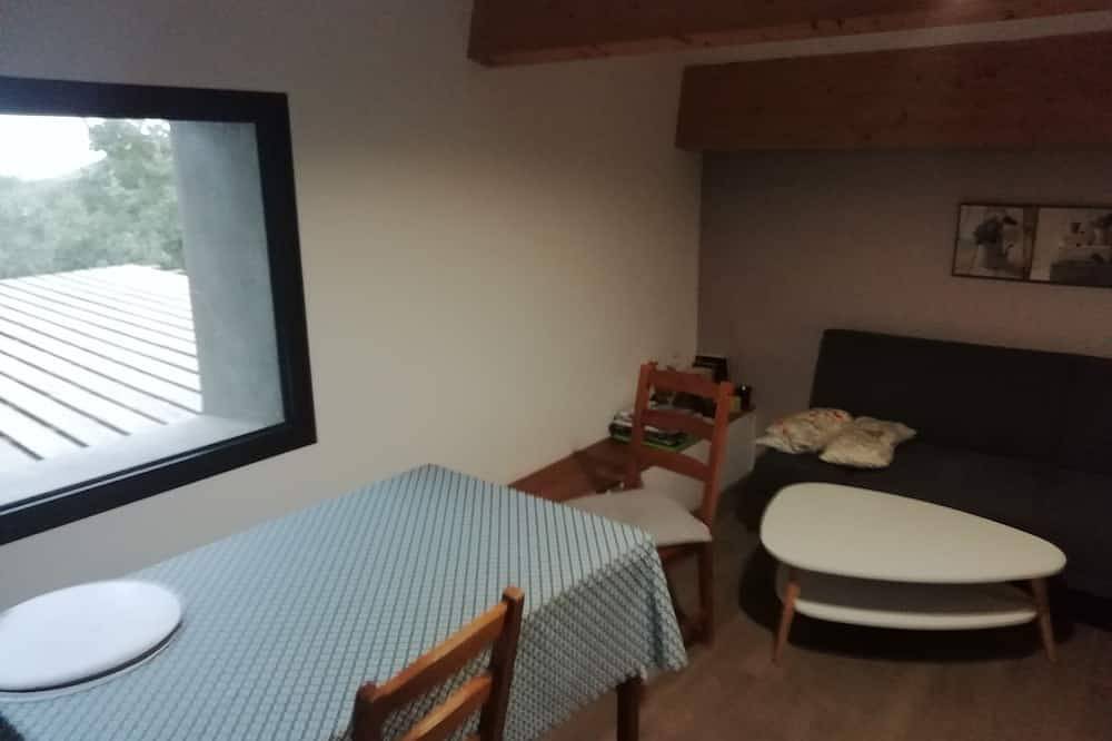 Maisonette T2, totally independent, 4kms from Ile Rousse and its beaches in Monticello, Calvi und Umgebung