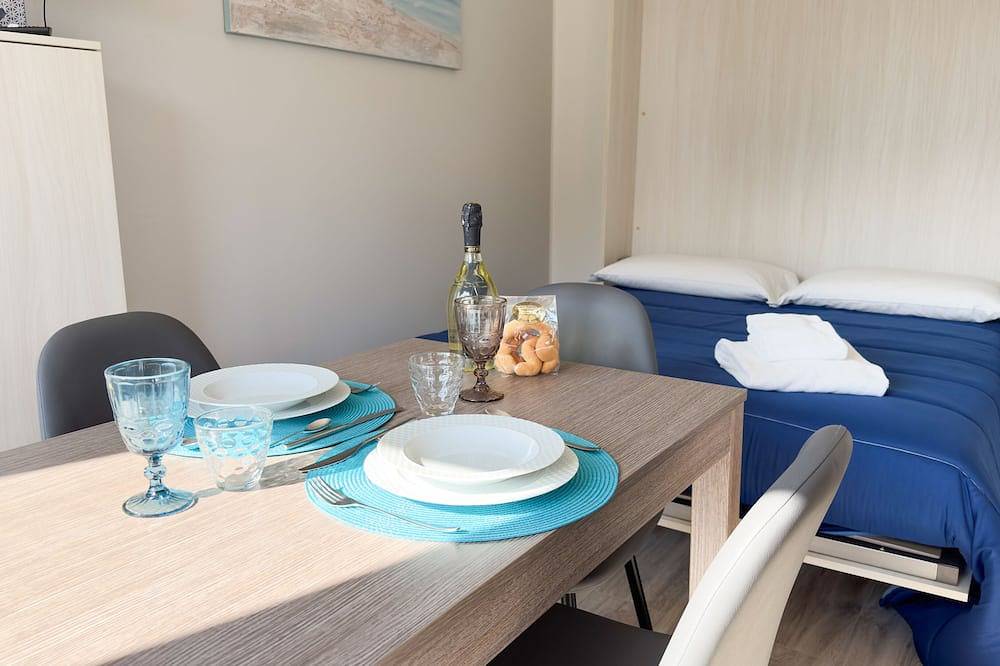 Ganze Wohnung, Onda Blu House - Studio Apartment, Sleeps 3 in Sottomarina, Chioggia