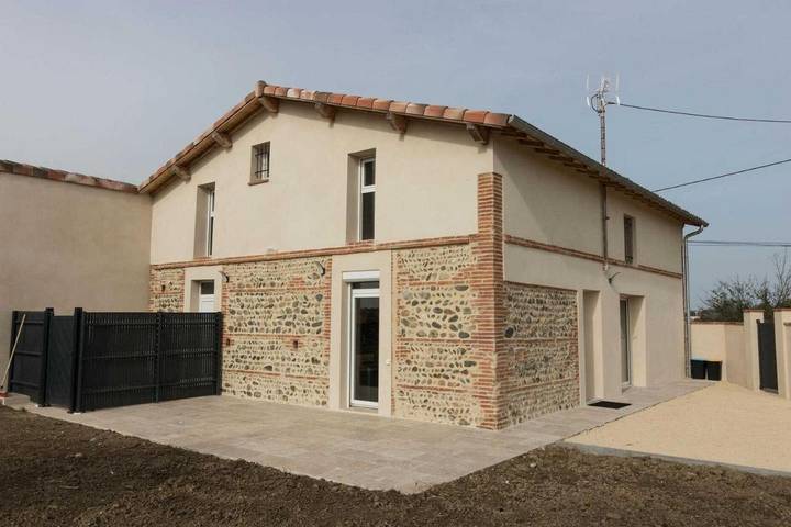 Maison de vacances pour 8 personnes, avec Terrasse ainsi que Jardin et Piscine à Merville