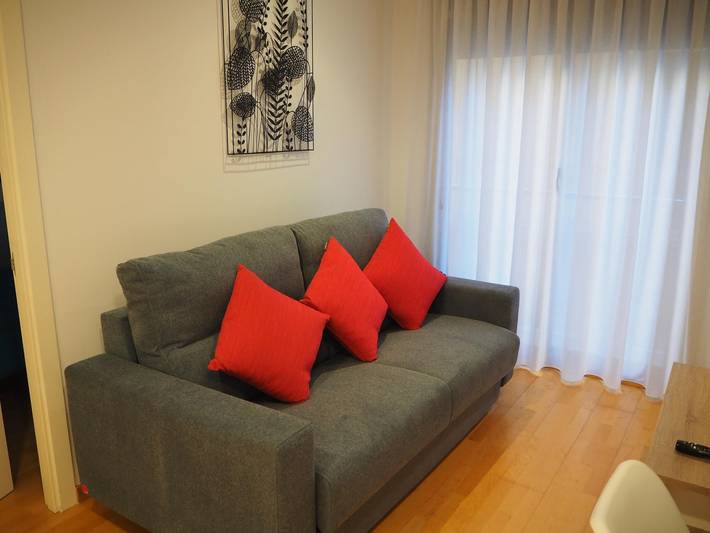 Apartamento entero, Pis modern al centre de Girona amb pati, Wi-Fi i aparcament gratuït in Gerona, Gironés