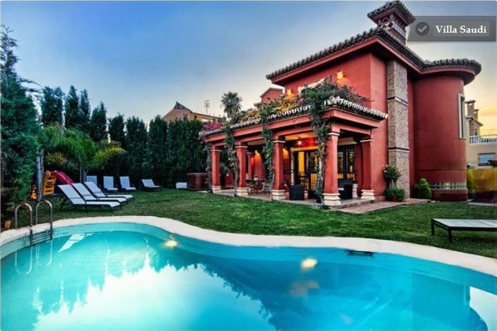 Chalet para 12 personas, con jardín y jacuzzi, Familias con niños en Provincia de Málaga - 2