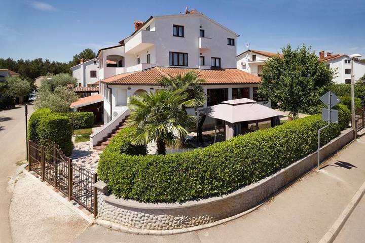 BnB für 4 Personen, mit Terrasse in Poreč