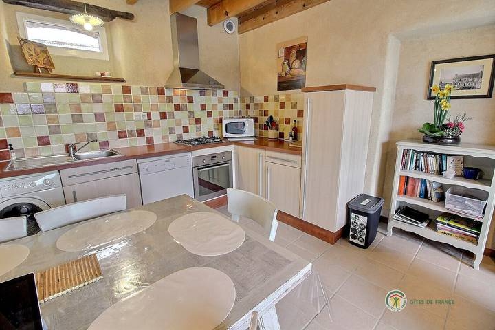 Gîte pour 2 personnes, avec jardin et terrasse à Langoat - 3