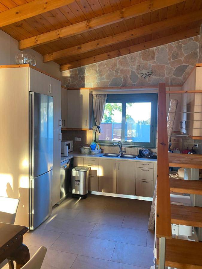 Euphoria Pool Villa in Porto Rafti, Markopoulo-Mesogaia