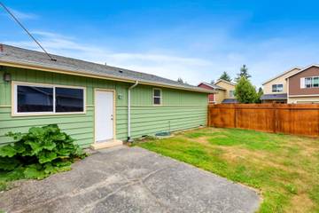 Vacation Rental for 4 Guests in Picnic Point-North Lynnwood, Snohomish County, Picture 4