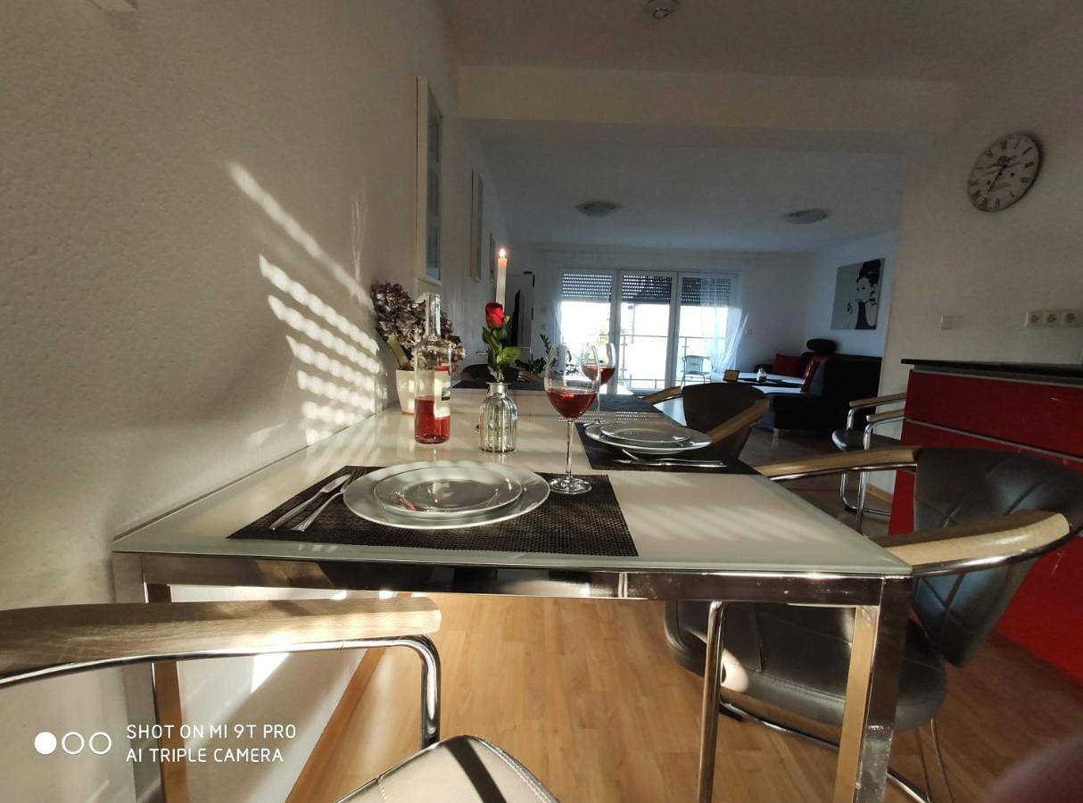 Ganze Wohnung, Apartment Wesseling Nauerz in Wesseling, Rhein-Erft-Kreis