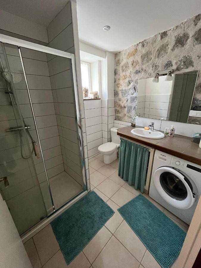 Appartement entier, Appartement au calme à Yronde et Buron in Yronde-et-Buron, Parc Naturel Régional Livradois-Forez