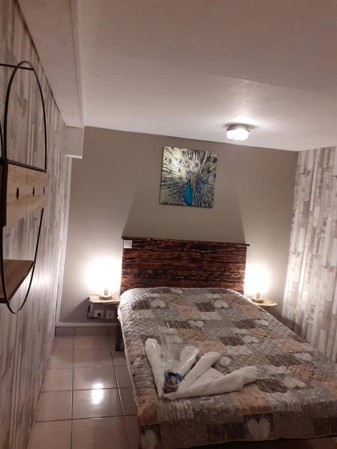 Gîte pour 6 personnes, avec jardin et vue dans Saint-Sernin-du-Bois