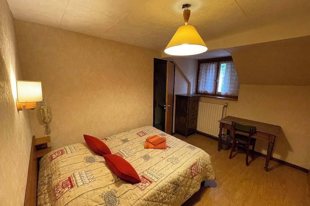 Appartement entier, Gite Paquerette avec Spa et Piscine in Saint-Jean-de-Sixt, Région d'Annecy