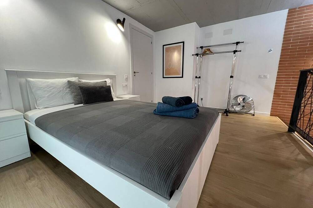 Apartamento entero, Grandera Apart's - Carbonell 1, Apart A in Valencia, Costa de Valencia