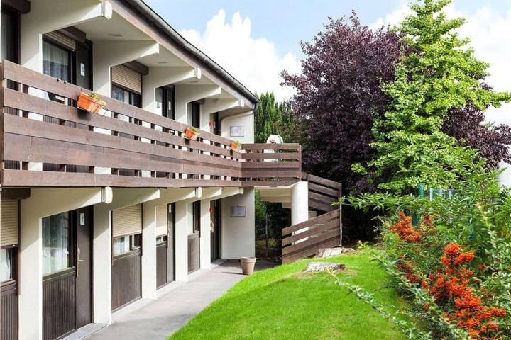 Hôtel pour 2 personnes, avec jardin et terrasse, animaux acceptés à Noyelles-Godault