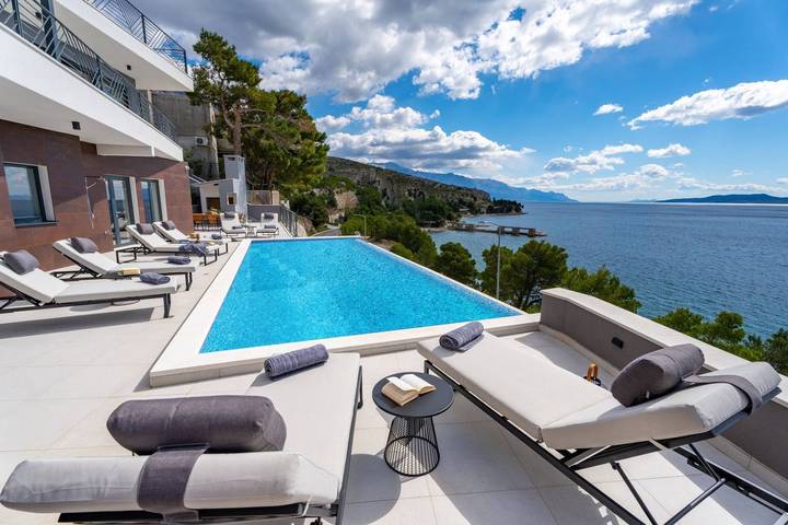 Luxury Beachfront Villa Euphorica Omis with Pool in Lokva Rogoznica, Omis-Riviera