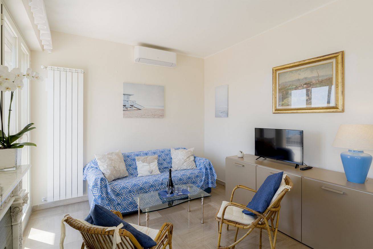 Appartamento intero, Tre Ponti Favoloso Attico Vista Mare x4 New! in Bagni Azzurri, Comune di Sanremo