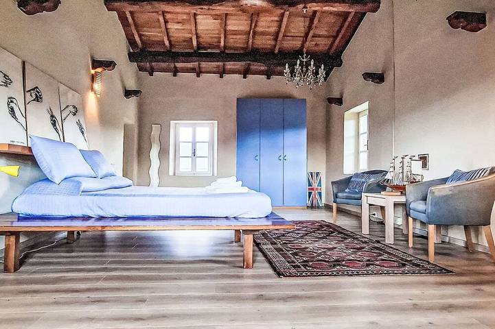Villa indipendente con WIFI, piscina privata, TV, terrazza, animali ammessi, vista panoramica in Barga, Provincia di Lucca