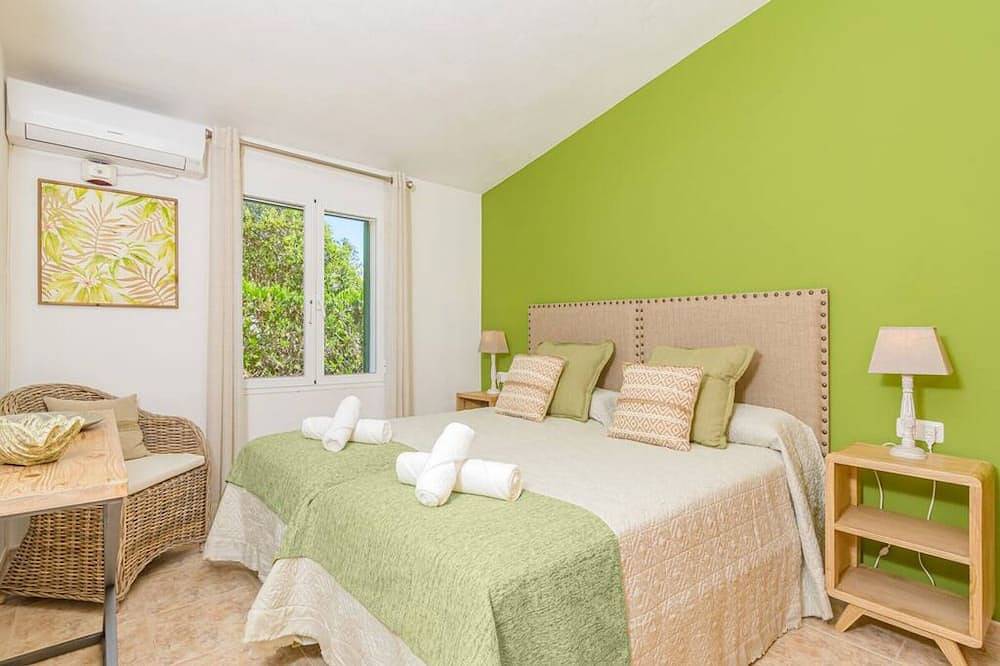 -20% Villa Noelia a 350 metros de la playa, piscina privada, aire acondicionado y Wifi gratis. in Santo Tomas, Es Migjorn Gran
