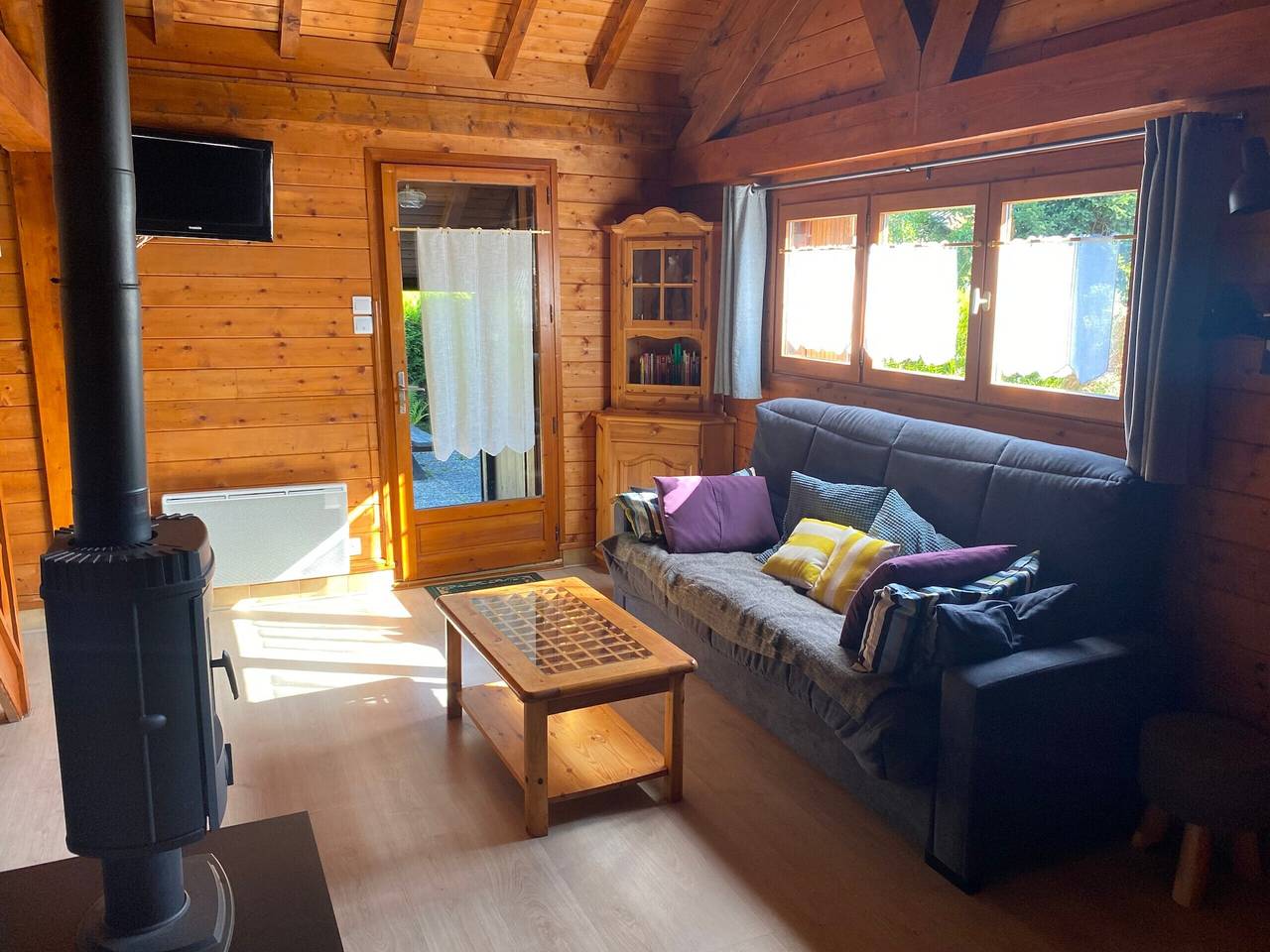 Chalet « 6p Confort - L’ours Blanc »: vistas a la montaña, jardín privado y Wi-Fi in Verchaix, Region Bonneville